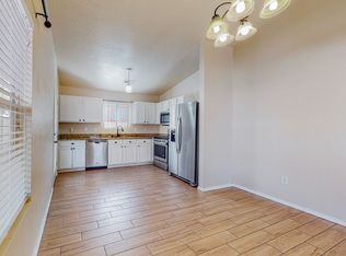 7615 Autumn Breeze Rd SW, Albuquerque, NM 87121