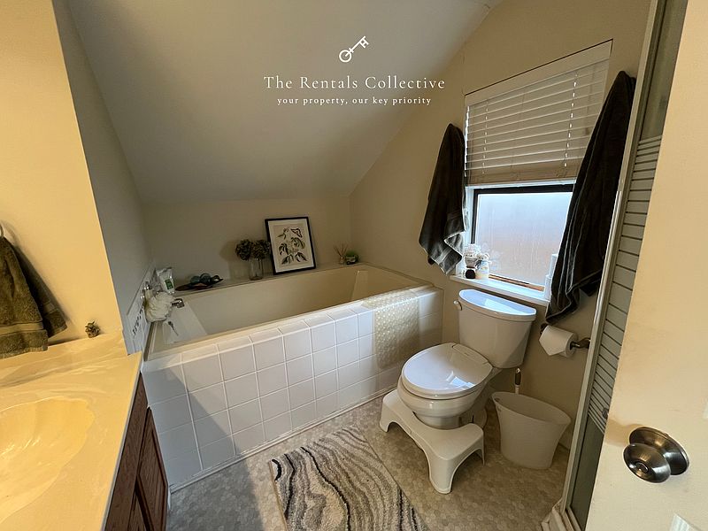 White Rock House for rent - 2 Bedrooms — photo 4