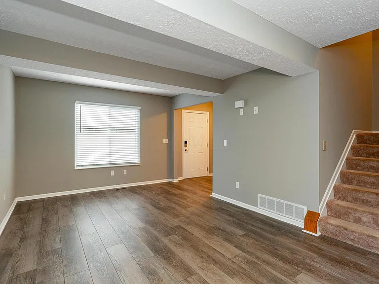 6266 Hyland Dr — Photo 12