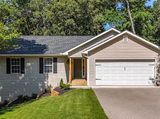 230 Price St, Bremen, GA 30110