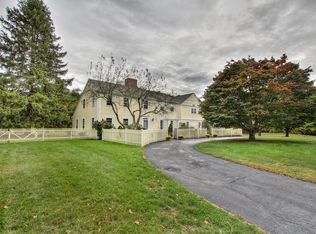 91 Fallowfield Rd, Fairfield, CT 06824