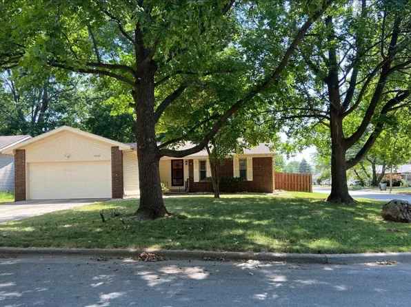 3338 S Roanoke Avenue, Springfield, MO 65807