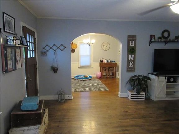 5th image of 635 N 24th St