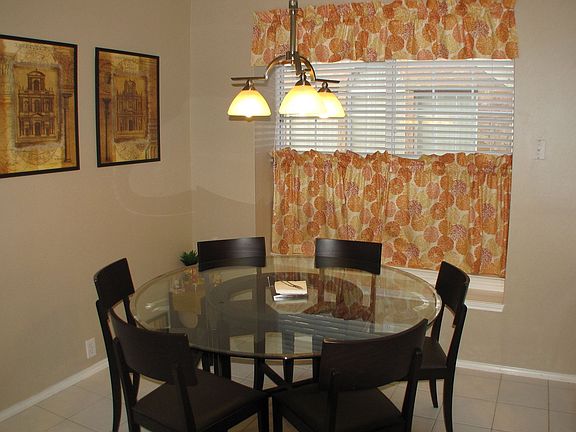 Breakfast room