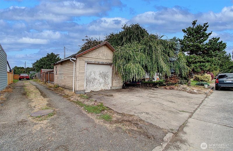 4th image of 507 Alder Street