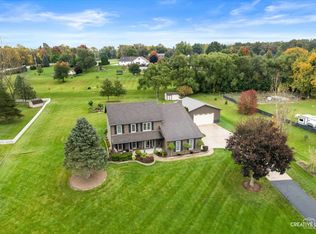6 Fox Run Dr, Newark, IL 60541