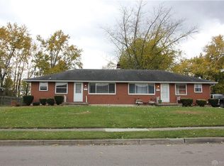 402 Kenbrook Dr, Vandalia, OH 45377