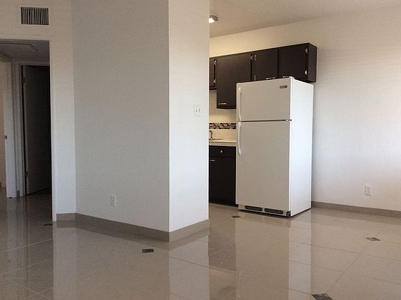 4th image of 3301 E 2nd St #106