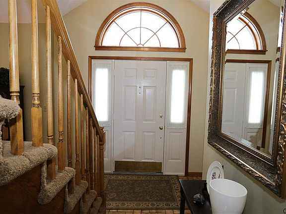 2nd image of 65 Huntleigh Dr