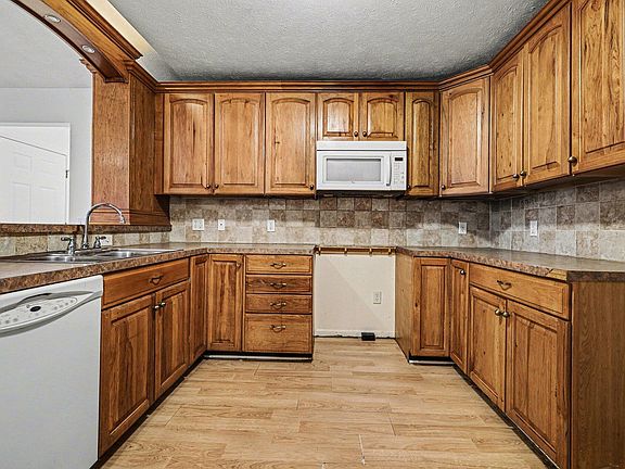 5th image of 4391 Idlewood Dr SW #21