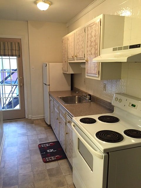 2nd image of 85 Milton Ave APT 2