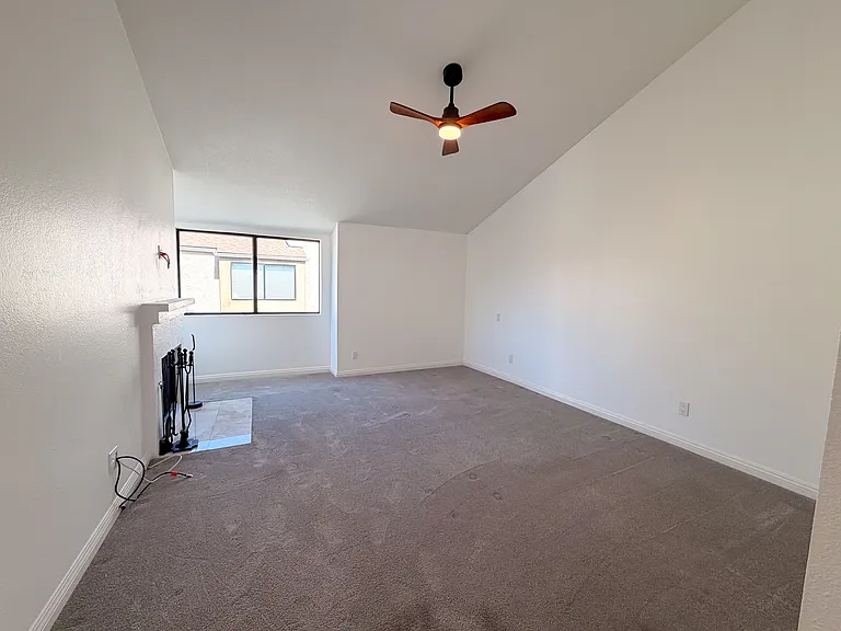 18242 Burbank Blvd #8 — Photo 20