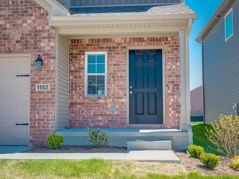 1152 Marlena Ln — Photo 33