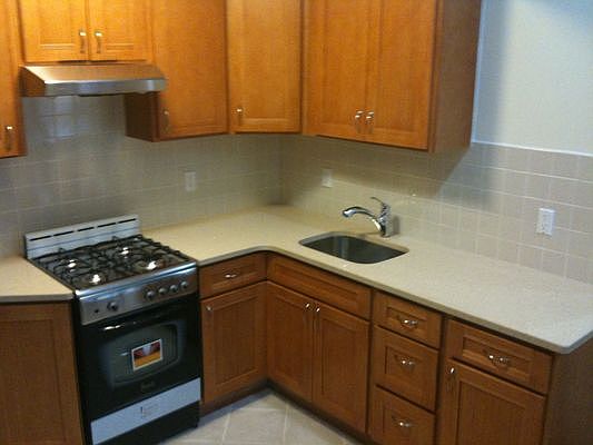 2nd image of 248 W 74th St APT 9