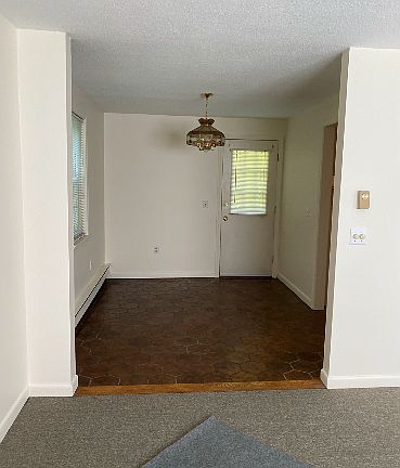 4th image of 252 West St