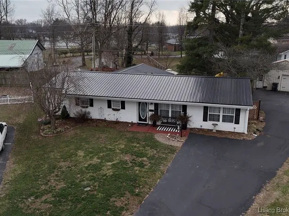 10 Thomas Court, Scottsburg, IN 47170