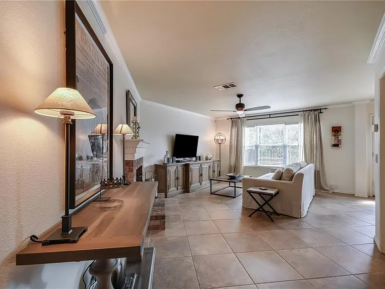 2206 John Tee Dr — Photo 7