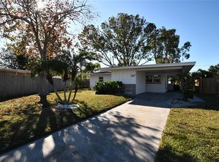 547 Tradewinds Dr, Dunedin, FL 34698