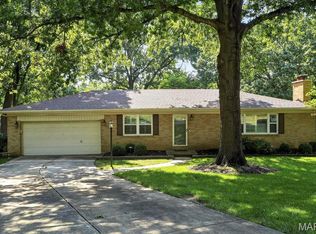 4960 Mount Royal Rd, Saint Louis, MO 63128