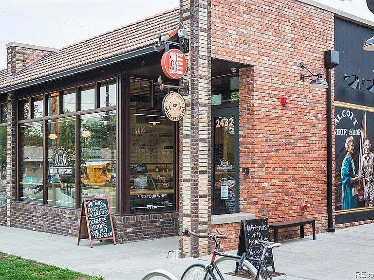 Bacon Social House and So Damn Gouda cheese shop just a block away!