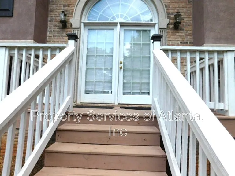 4910 Baker Ridge Pl — Photo 2