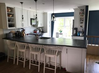 1213 Quaker Hill Dr, Alexandria, VA 22314