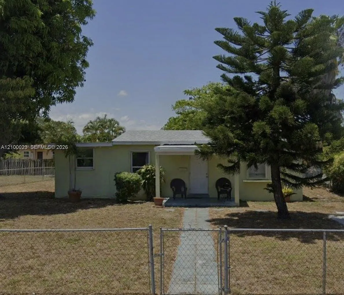 Lauderdale Manors Amd Pla — Photo 1