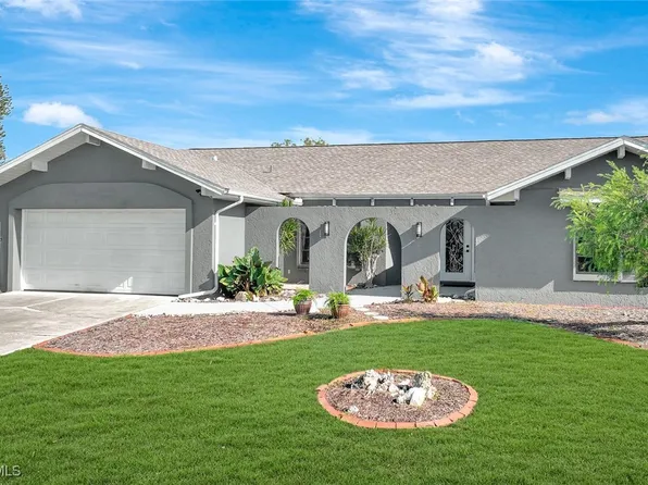 1207 SE 29th Ter, Cape Coral, FL 33904