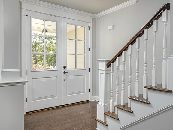 2nd image of 8208 Briarfield Ln
