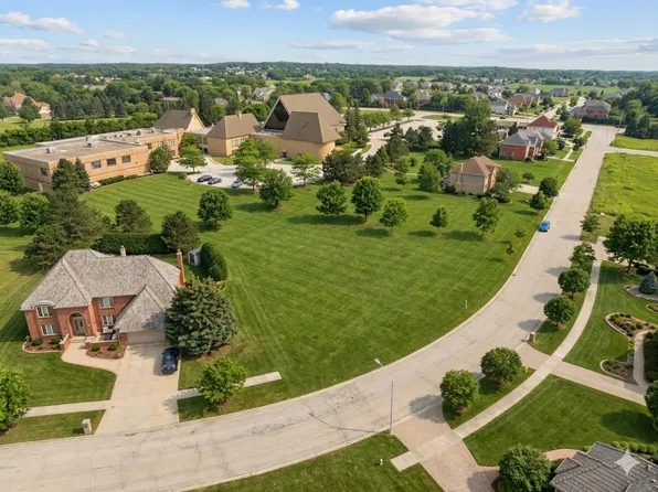 13210 Georgetown Dr, Orland Park, IL 60462