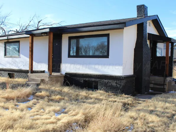 903 E 4th St, Panhandle, TX 79068