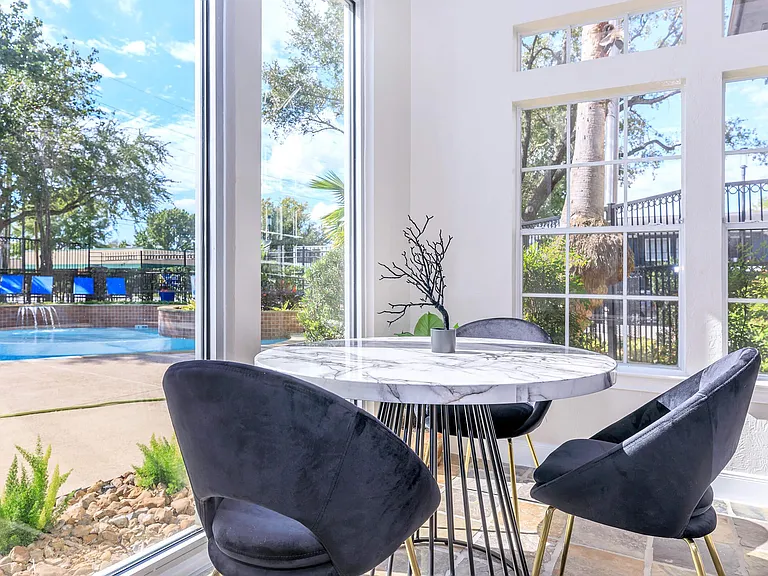 Residence at Westchase — Photo 35