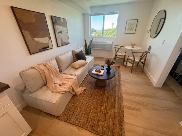 Modern Living in the Heart of Los Angeles, 4973 W 21st St #C0311cc08, Los Angeles, CA 90016