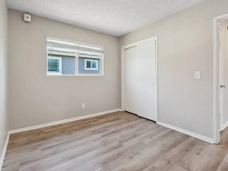 Park Crest Apartments — Photo 5