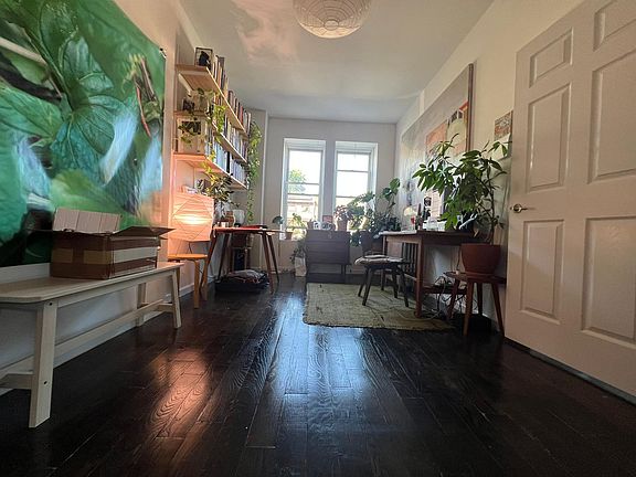5th image of 214 Van Buren St #2