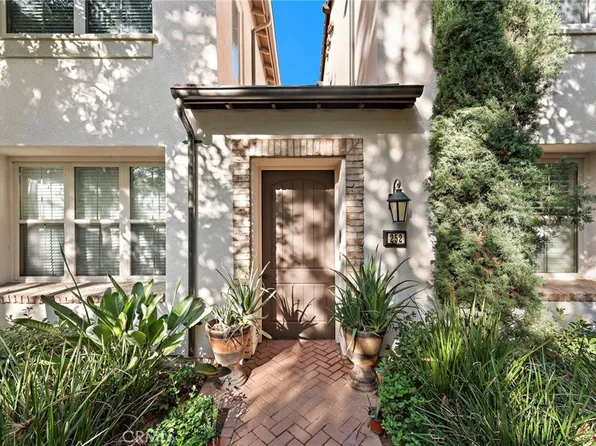 252 Kempton, Irvine, CA 92620