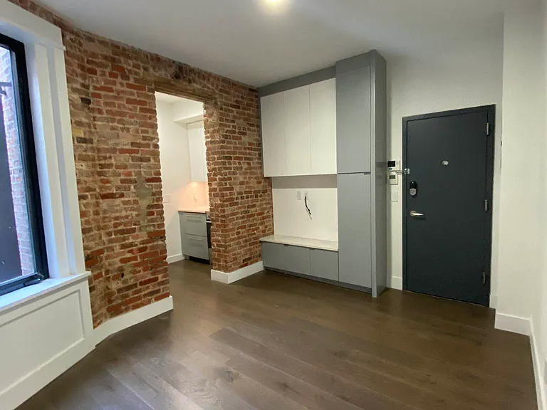49 Prince St #12 — Photo 5