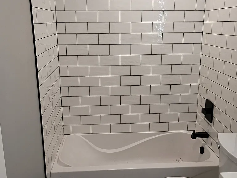 615 Orange St — Photo 2
