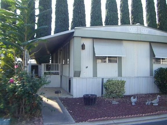 2nd image of 250 E Las Palmas Ave Spc 69