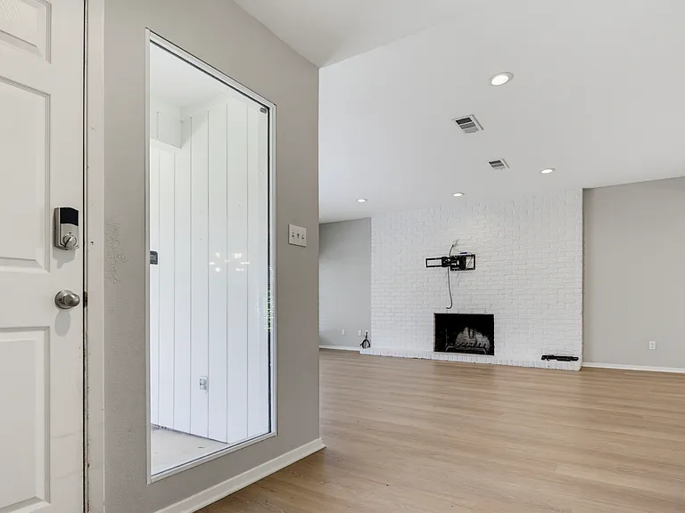 54 Legend Rd — Photo 4