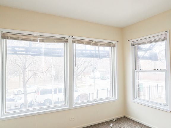 4th image of 4404 N Magnolia Ave APT 410