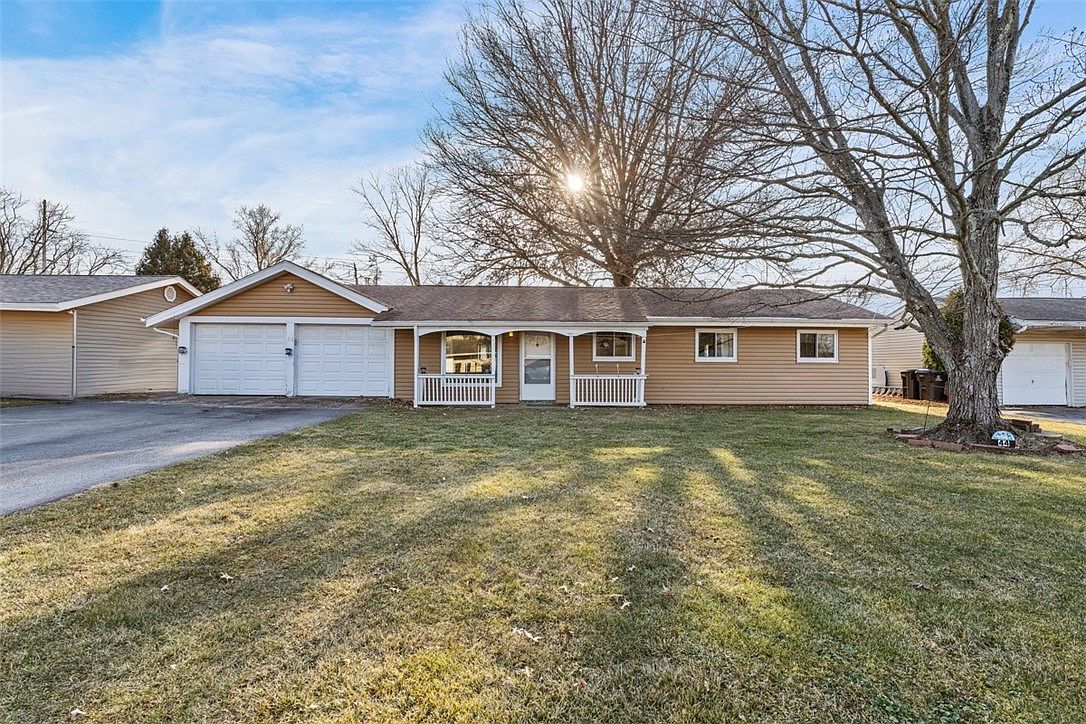 44 Robinhood Dr, Cranberry Township, PA 16066 | Zillow