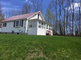 17 Robinson St, Massena, NY 13662