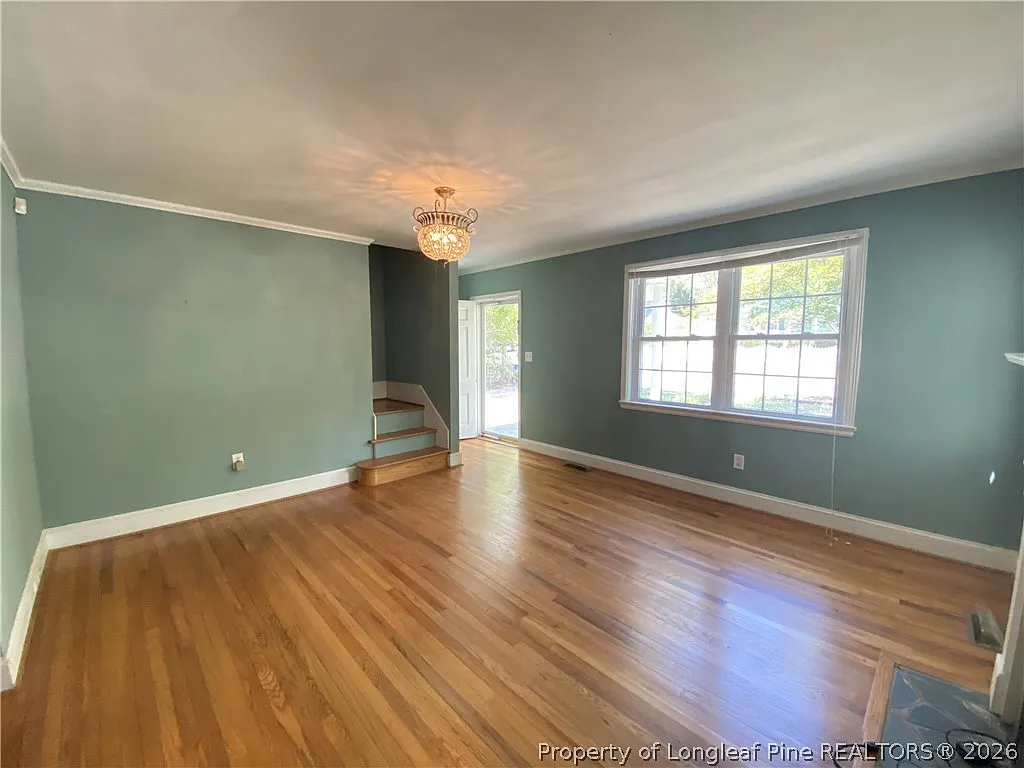 3 bed, 2.0 bath, 1669 sqft, $2,000 — Photo 4