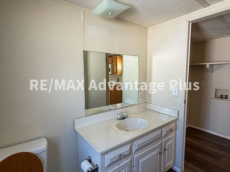 29 Oak Ln — Photo 8