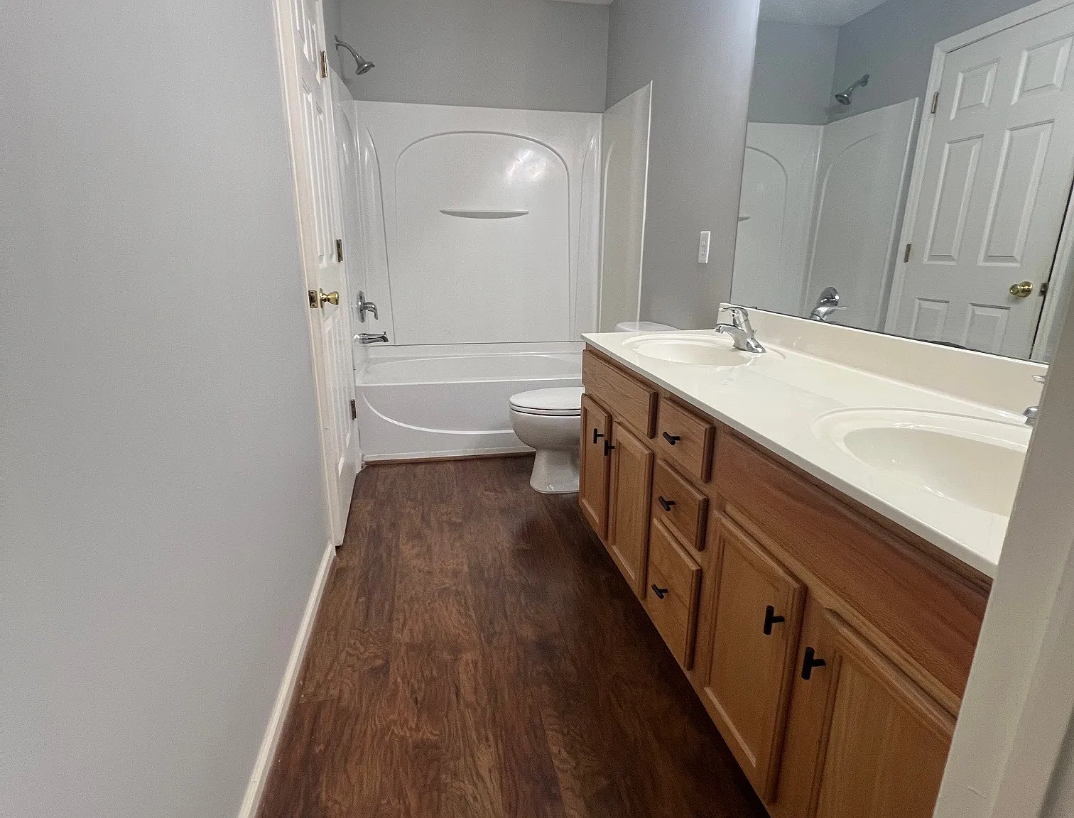 12 Tannenbaum Circle - 1 — Photo 2