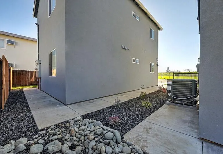 3250 Bozeman St #HOUSE — Photo 41