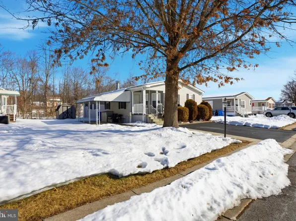 236 Horseshoe Dr, Garnet Valley, PA 19060