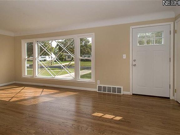 2nd image of 85 Flora Dr