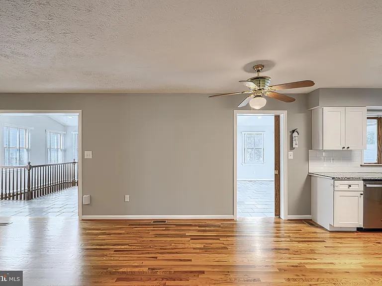 8301 Whitebark Ct — Photo 12